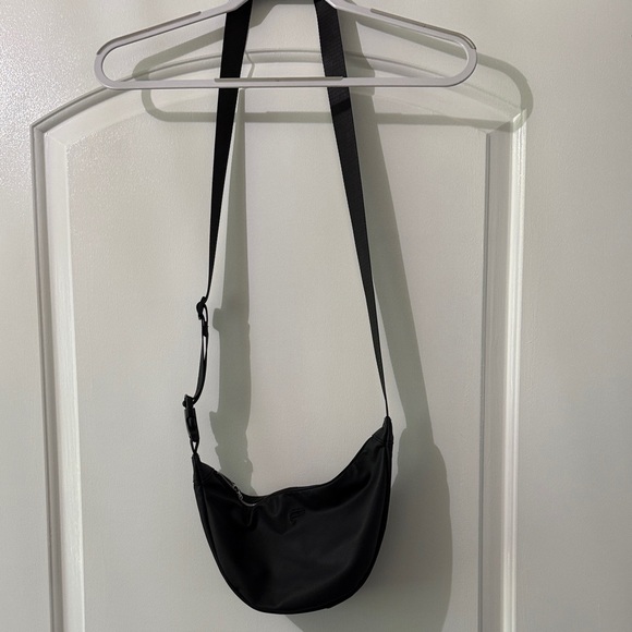 Fabletics Black Crossbody Bag - Picture 2 of 5